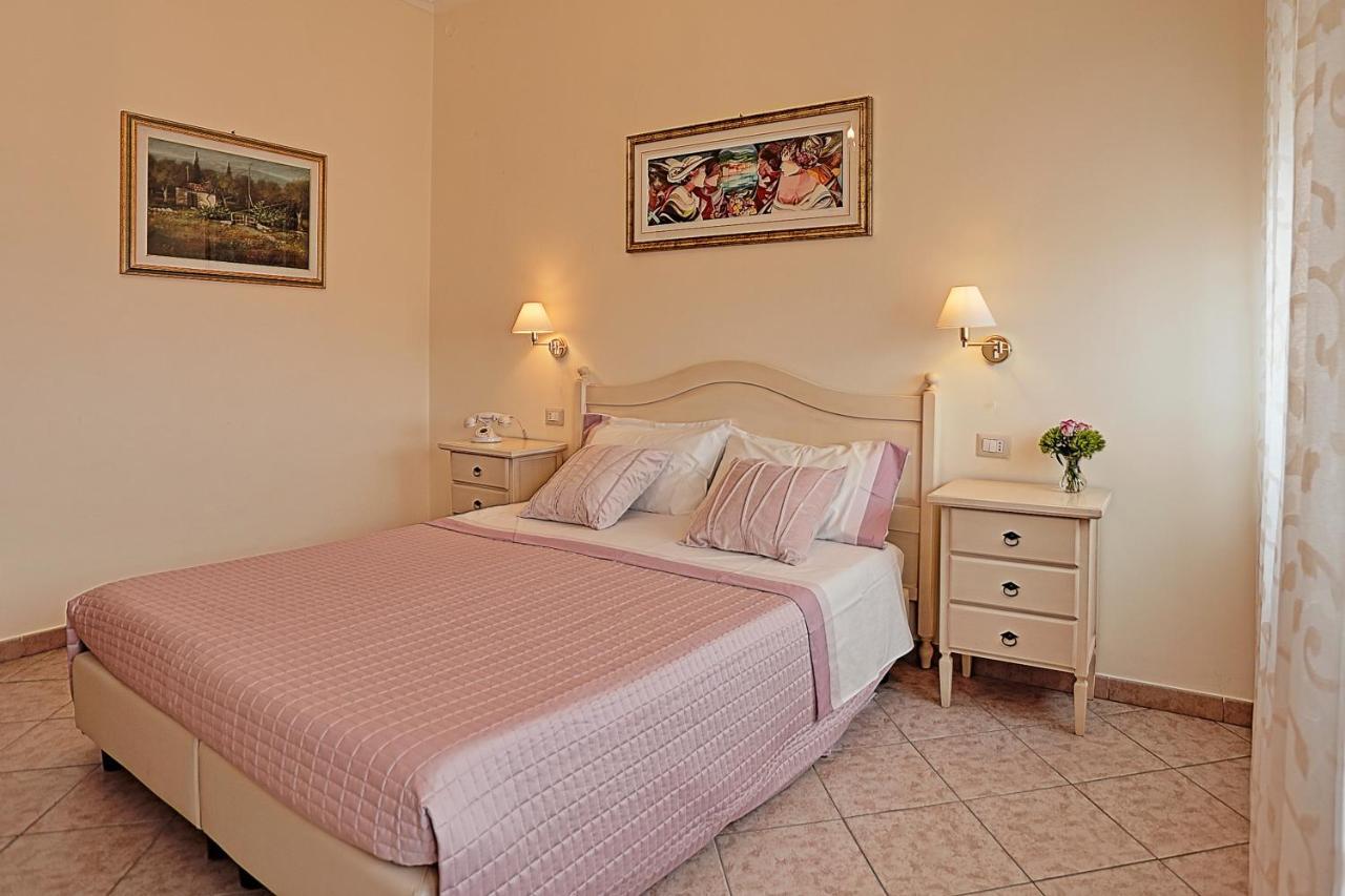 Il Castello Guest House Sassari Dış mekan fotoğraf